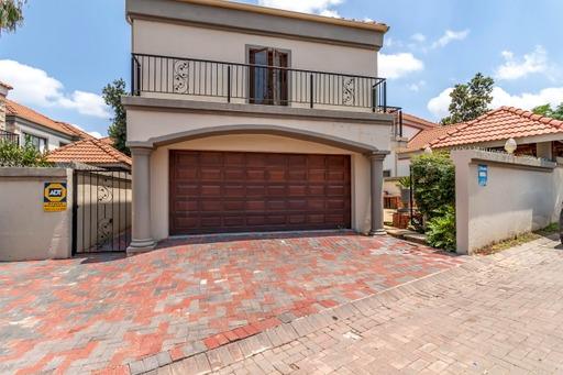 Property For Sale in Craigavon, Sandton